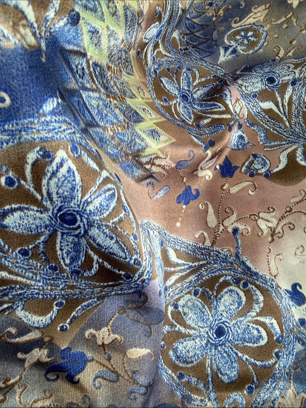 Vintage 90s Satin Fabric 5 Yards Drapey Ornate Floral Medallion Blue Mauve - Picture 12 of 13